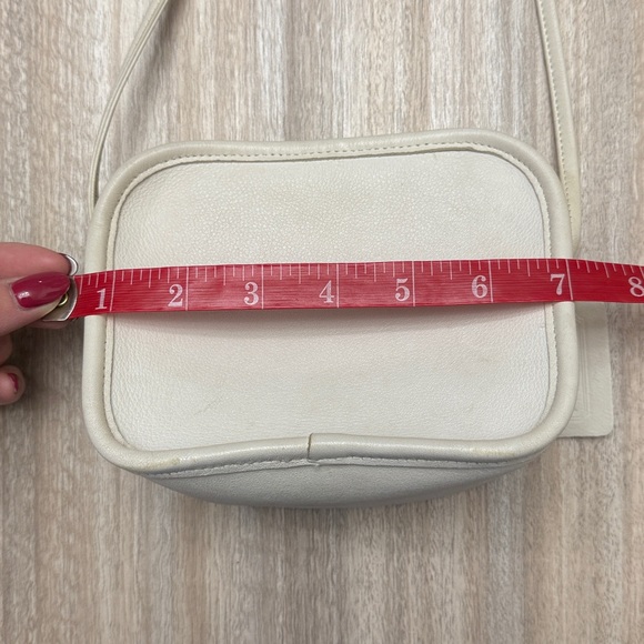 Coach Vintage 90’s Mini Hadley Bag in White Leather #0026-304 Shoulder/Crossbody - Picture 14 of 16